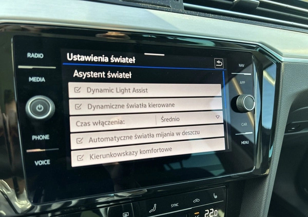 Volkswagen Passat cena 199900 przebieg: 14220, rok produkcji 2023 z Gostynin małe 742